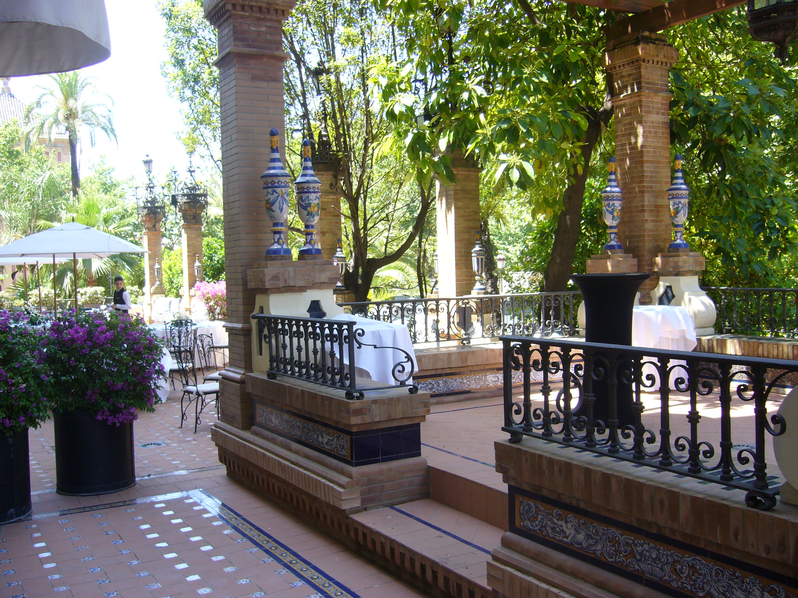 Exterior del Hotel Alfonso XIII Seville